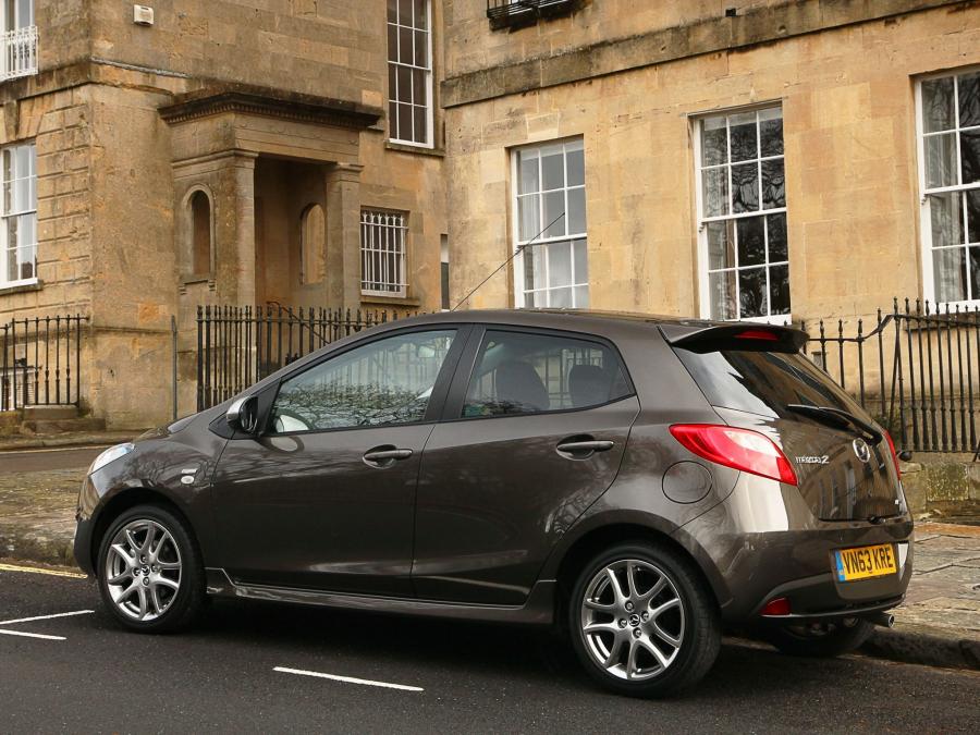  Mazda2 Sport Venture 2014 года  (фото 13 из 15)